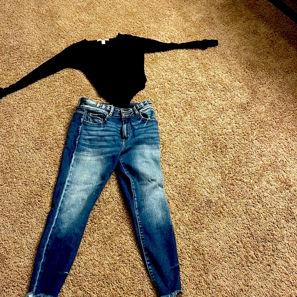 Forever 21 black body suit deep mesh vneck